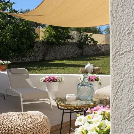 Enjoytrulli - Unesco Site Alberobello Exterior photo